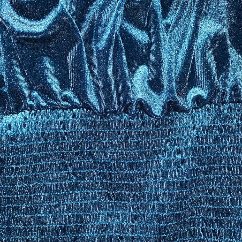 Sheared velvet crop top with blouson bust - Picture 2 of 8